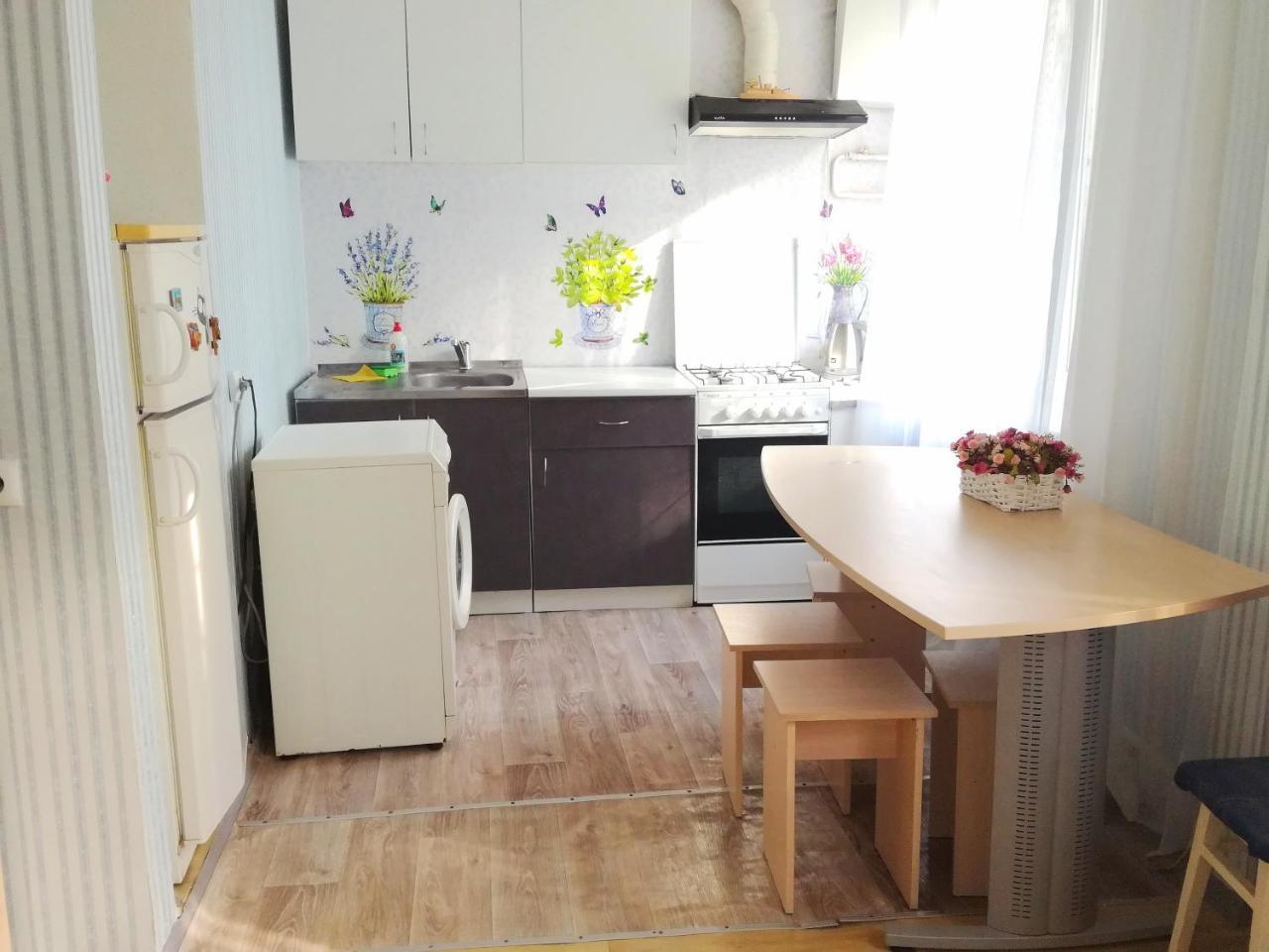 Standard Apartment on Umanskaya Kiev Eksteriør bilde
